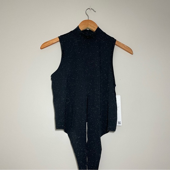 NWT Lululemon Time To Restore Mock Neck Tank - Picture 10 of 13